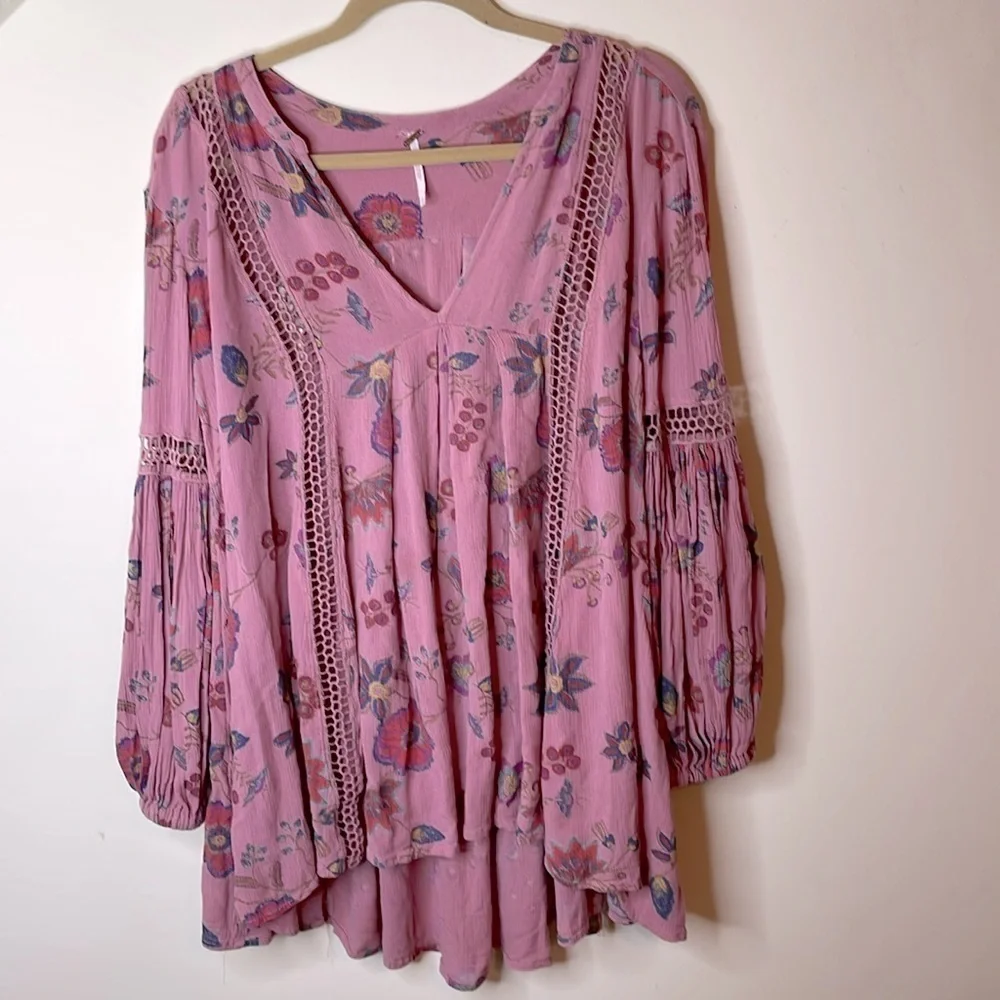 Free People questions leave
